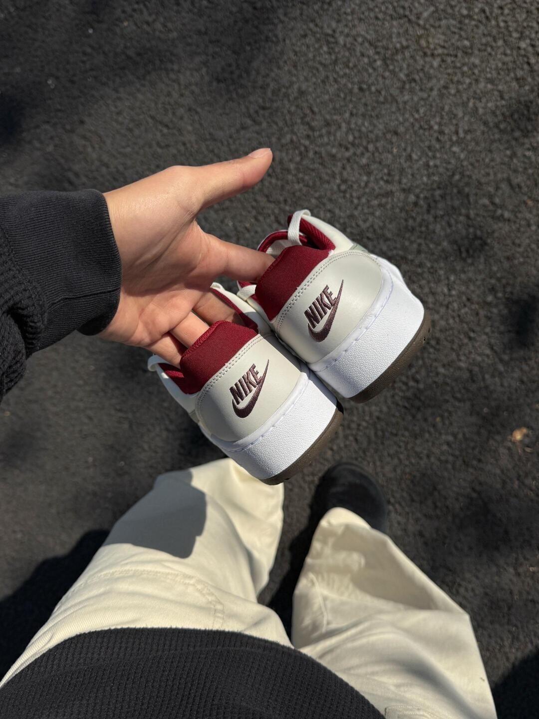 Nike蛇年限定Full Force LOW米白蛇纹:潮流与性能的完美融合